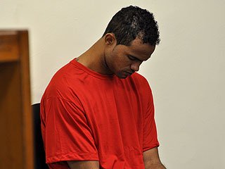 Goleiro Bruno é preso em São Pedro da Aldeia após descumprir liberdade condicional
