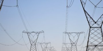 Governo federal amplia Luz para Todos com foco na Amazônia Legal