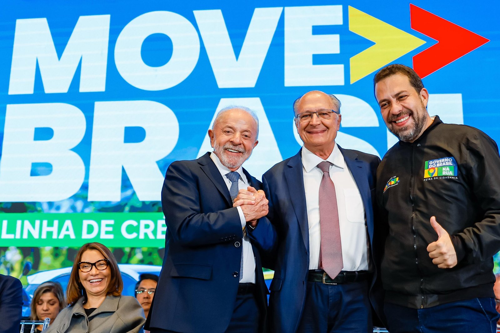 Governo lança programa de R$ 30 bilhões para financiar carros a motoristas de aplicativo