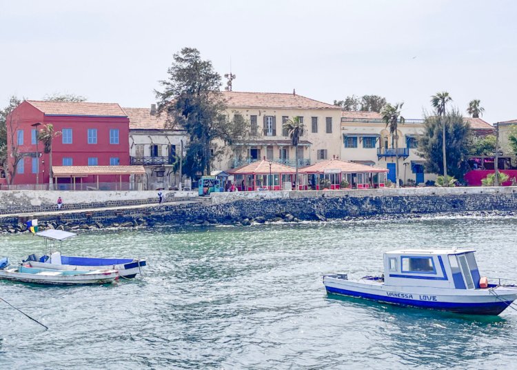 Ilha de Gorée: o turismo como pilar de sobrevivência e memória no Senegal
