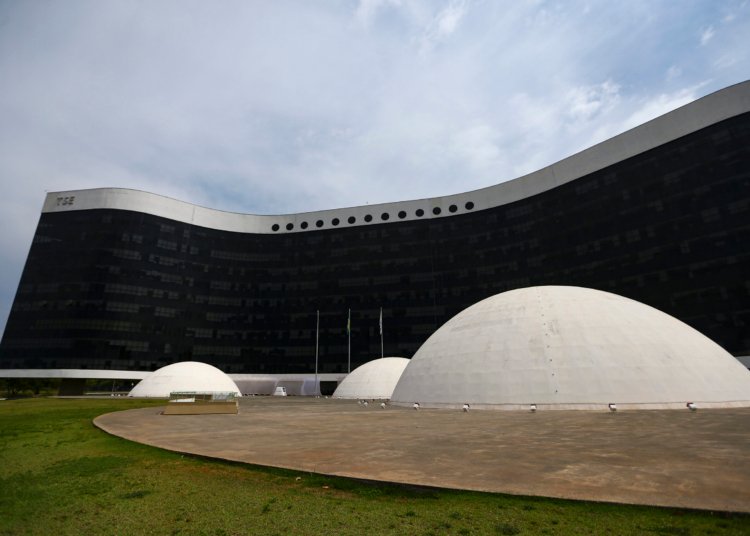 Inteligência artificial desafia integridade das eleições e preocupa especialistas