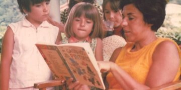 Itaú Cultural celebra trajetória de Ruth Rocha em exposição imersiva