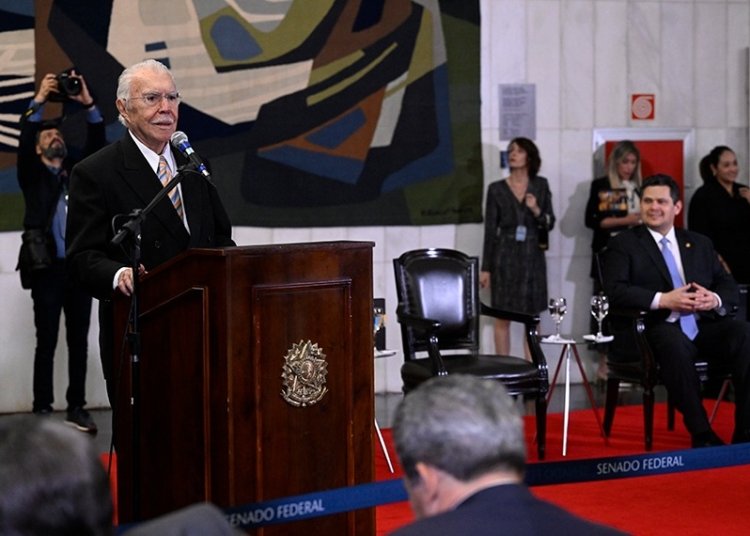 José Sarney relança três clássicos da literatura no Senado Federal
