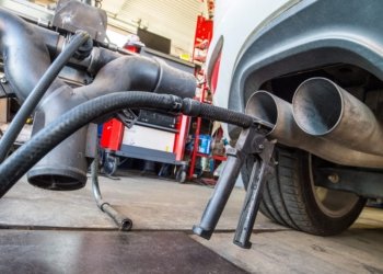 Justiça condena Volkswagen a pagar R$ 15 milhões por fraude ambiental no Brasil