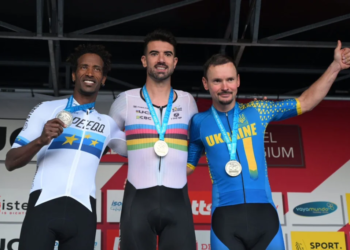 Lauro Chaman conquista medalha de ouro na Copa do Mundo de ciclismo de estrada