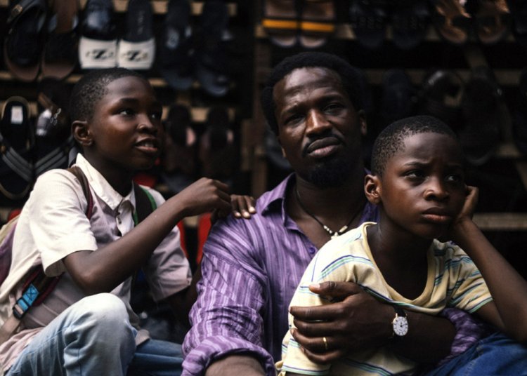 Longa nigeriano a sombra do pai vence festival internacional de cinema de Brasília