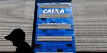 Lucro da Caixa cai 34% no 1º trimestre sob impacto de novas regras do BC
