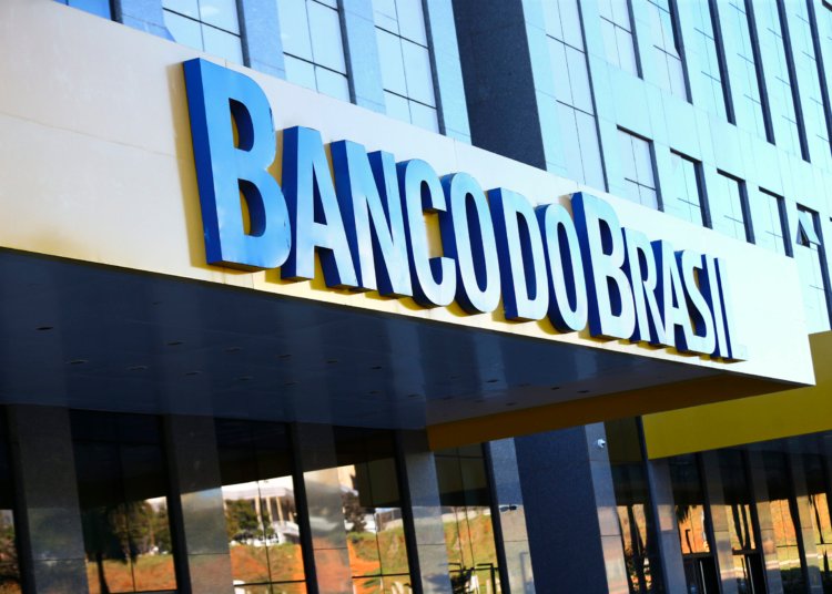 Lucro do Banco do Brasil despenca 54% sob peso da crise no agronegócio