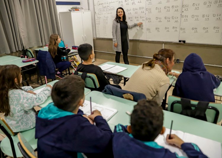 MEC e UFC oferecem curso de aperfeiçoamento para professores de matemática