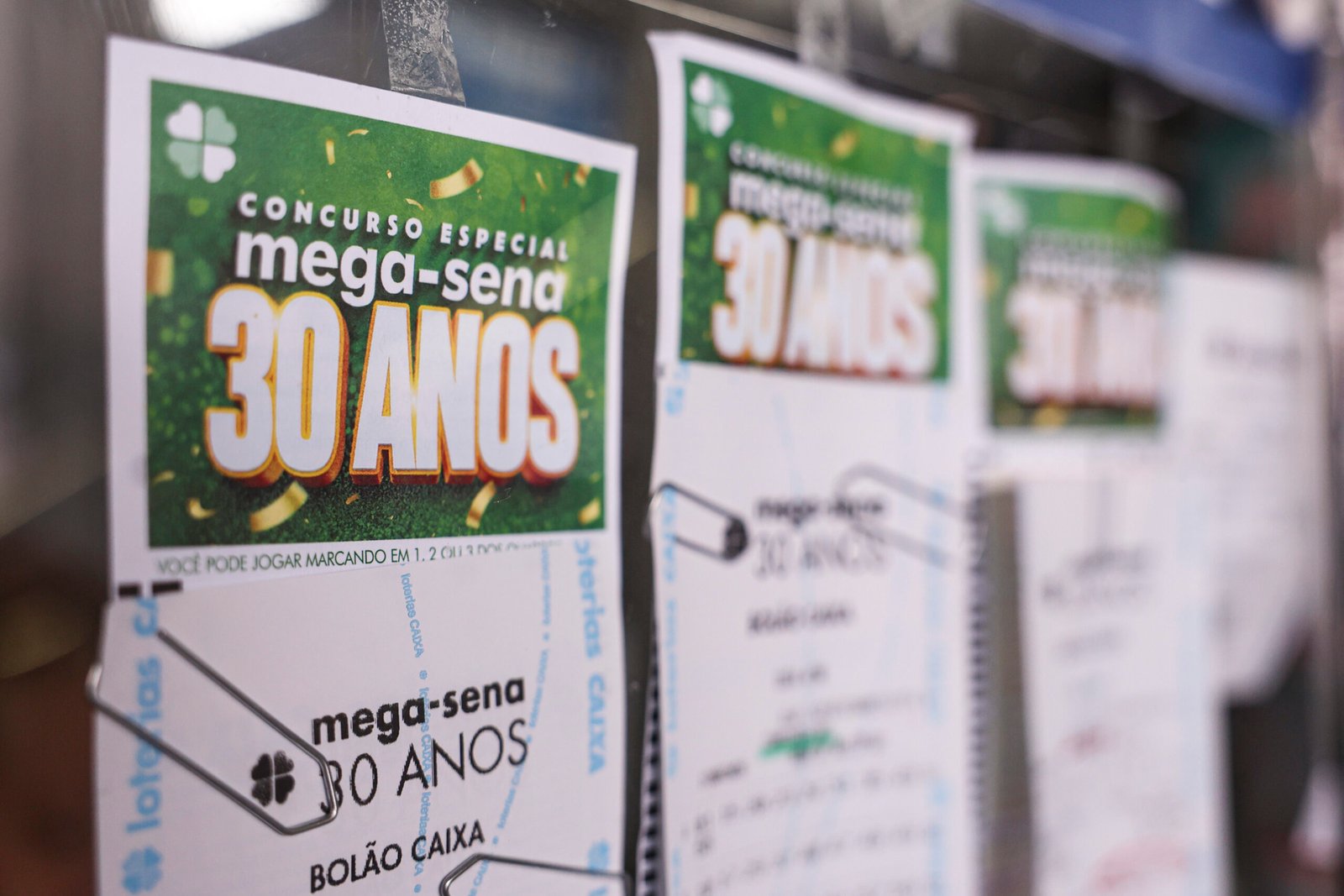 Mega 30 anos: sorteio especial de R$ 320 milhões acontece neste domingo