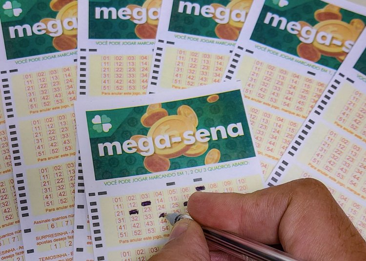 Mega-Sena acumula e prêmio chega a marca histórica de R$ 300 milhões