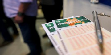 Mega-Sena acumula novamente e prêmio principal sobe para R$ 45 milhões
