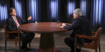 Ministro defende expansão da EBC como pilar da democracia brasileira