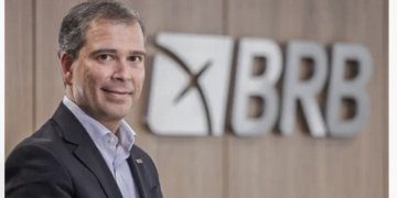 Ministro do STF autoriza transferência de ex-presidente do BRB para a Papudinha