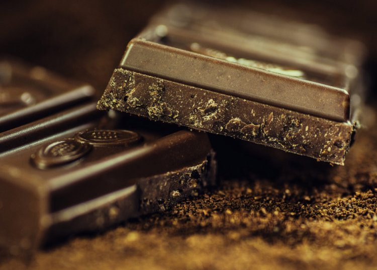 Nova lei estabelece teor mínimo de cacau e transparência nos rótulos de chocolates
