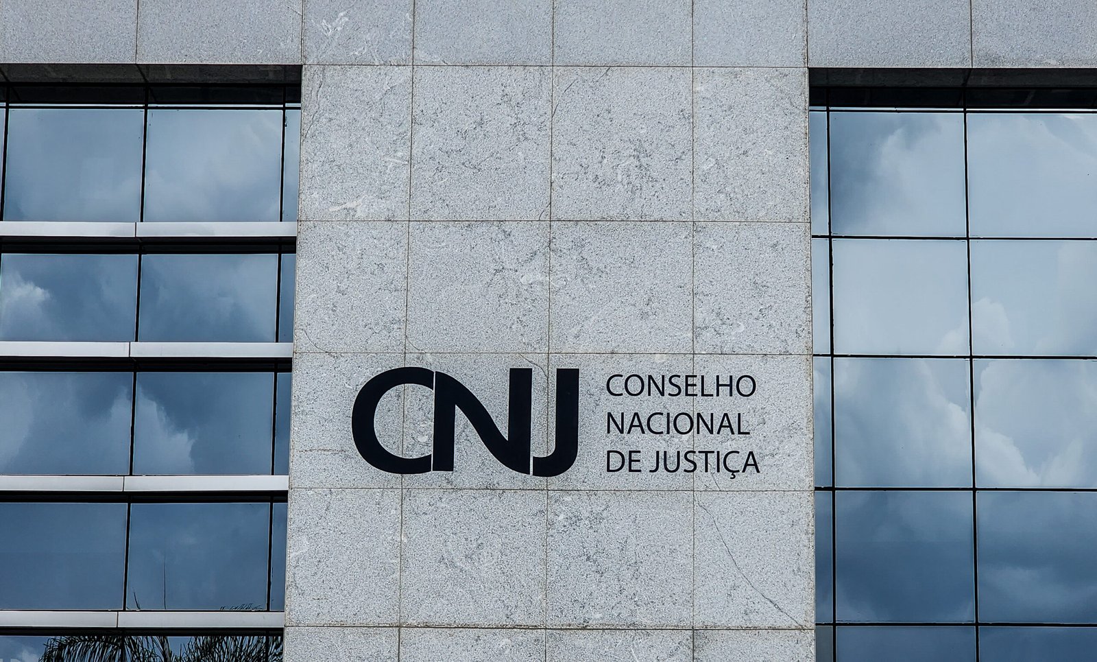 Novo bloqueio judicial automático de contas exige atenção redobrada de devedores