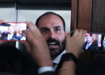 PGR solicita ao STF condenação de Eduardo Bolsonaro por coação no curso do processo