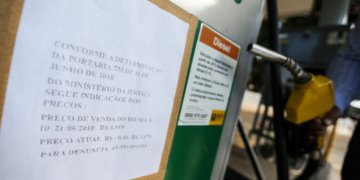 Preço do óleo diesel recua pela quarta vez em cinco semanas no Brasil