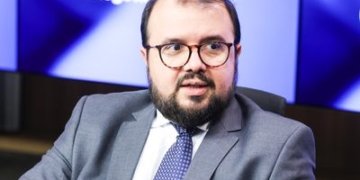 Programa A Voz do Brasil detalha novas regras do Desenrola Brasil nesta segunda