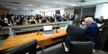 Projeto que torna imprescritíveis estupro e feminicídio está na pauta da CCJ