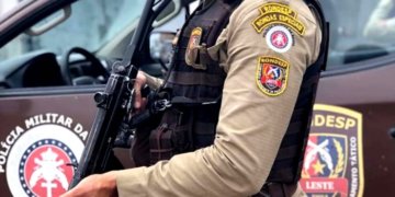 Quatro PMs são presos por suspeita de sequestro e morte de jovens na Bahia