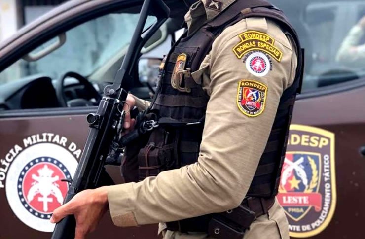 Quatro PMs são presos por suspeita de sequestro e morte de jovens na Bahia