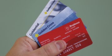 Reajuste de planos de saúde coletivos cai para 9,9% em 2026