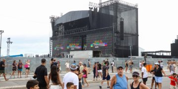 Rio reforça segurança com policiais bilíngues para show de Shakira em Copacabana