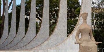 STF suspende julgamento sobre revisão da vida toda do INSS