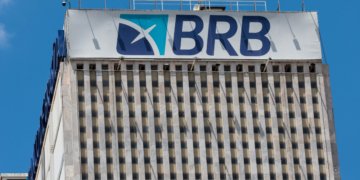 STF suspende julgamento sobre uso de imóveis do DF como garantia para o BRB