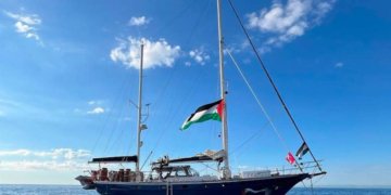 Três brasileiras da flotilha humanitária são detidas por forças de Israel