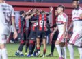 Vitória elimina Flamengo e avança às oitavas da Copa do Brasil