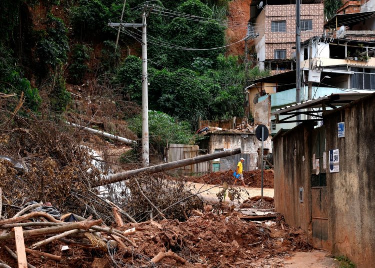 Auxílio-Reconstrução destina mais de R$ 36 milhões para desabrigados na Zona da Mata