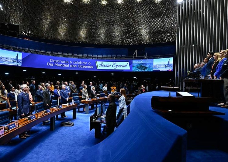 Brasil lidera poluição na América Latina e especialistas exigem corte de 50 por cento no plástico