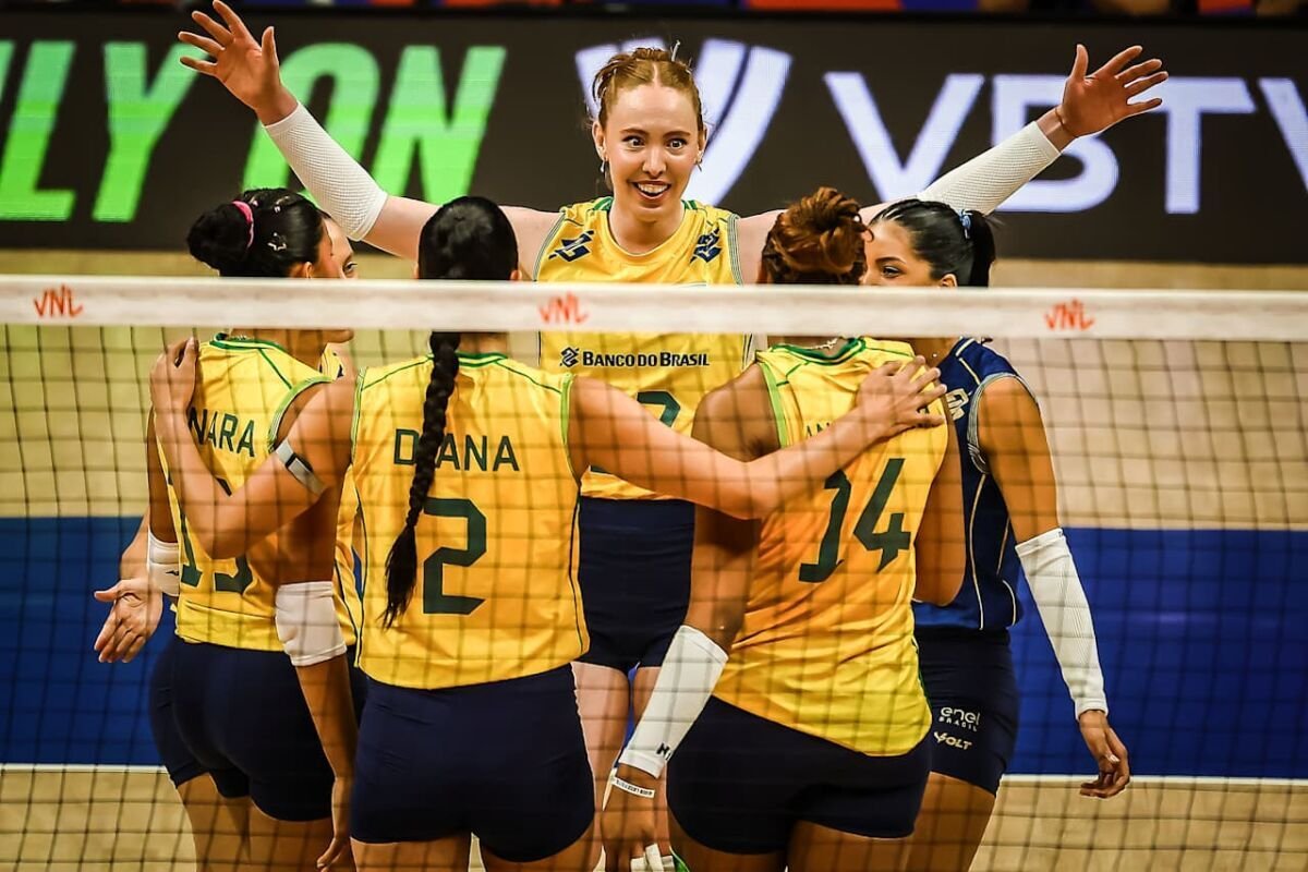 Brasil mantém série invicta na Liga Mundial de vôlei feminino após duelo na Turquia