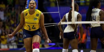 Brasil vence itália por 3 sets a 2 no nilson nelson e quebra invencibilidade de 39 jogos