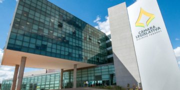 Câmara Legislativa do Distrito Federal veta escala 6x1 para profissionais terceirizados