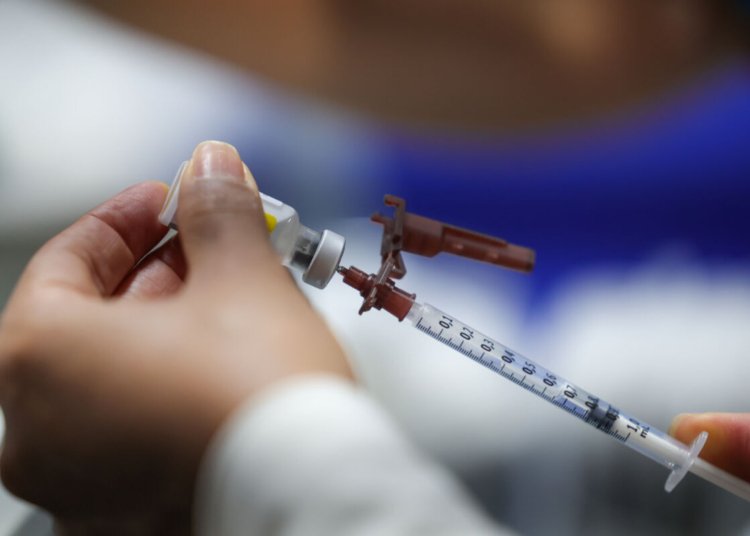 Campanha de vacinação contra a dengue mantém ritmo normal para crianças e adolescentes