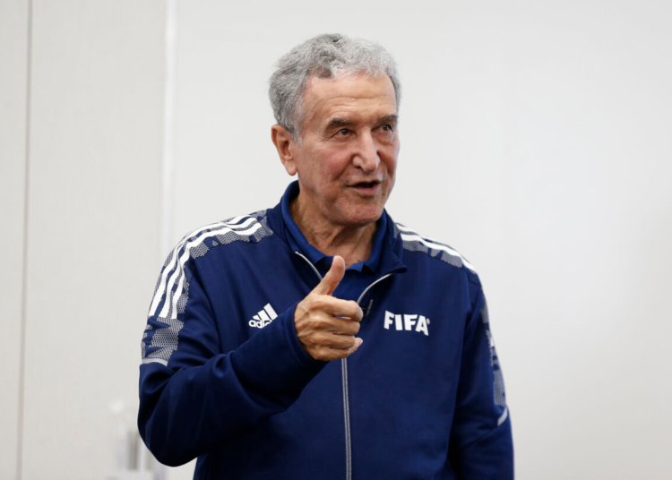 Carlos Alberto Parreira retoma tratamento oncológico e segue internado no Rio de Janeiro