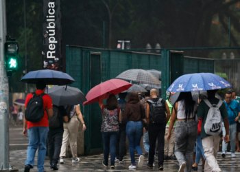 Chuvas avançam por todo o país e termômetros despencam para até 6°C no Sudeste