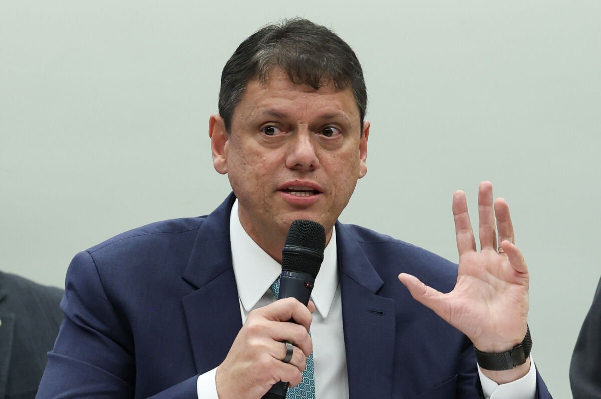 Contas de Tarcísio de Freitas em 2025 recebem aval do Tribunal de Contas de São Paulo