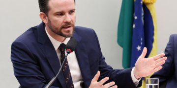 Dario Durigan busca no STF uma barreira contra o impacto fiscal de projetos do Congresso