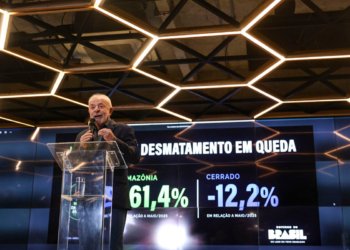 Desmatamento na Amazônia recua 60% e governo questiona tarifas comerciais dos EUA