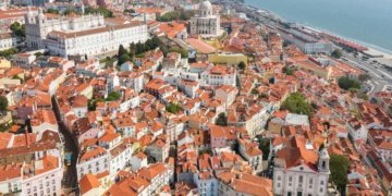 Estudantes brasileiros em Portugal enfrentam regras mais rígidas para obter residência