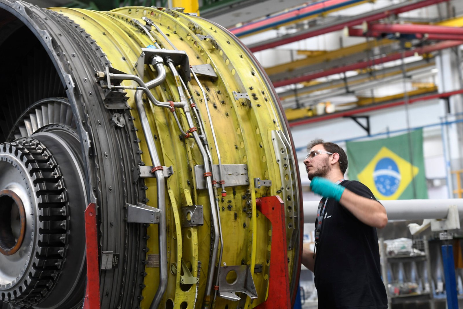 Governo reduz para 1% exigência de exportação para empresas acessarem Plano Brasil Soberano