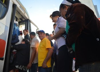 Greve de rodoviários paralisa transporte público e deixa cariocas em compasso de espera