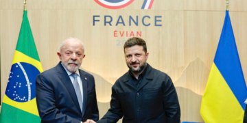 Lula e Volodymyr Zelensky articulam via diplomática para encerrar o conflito no Leste Europeu