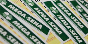 Mega-Sena pode pagar R$ 42 milhões para quem acertar as seis dezenas deste sábado
