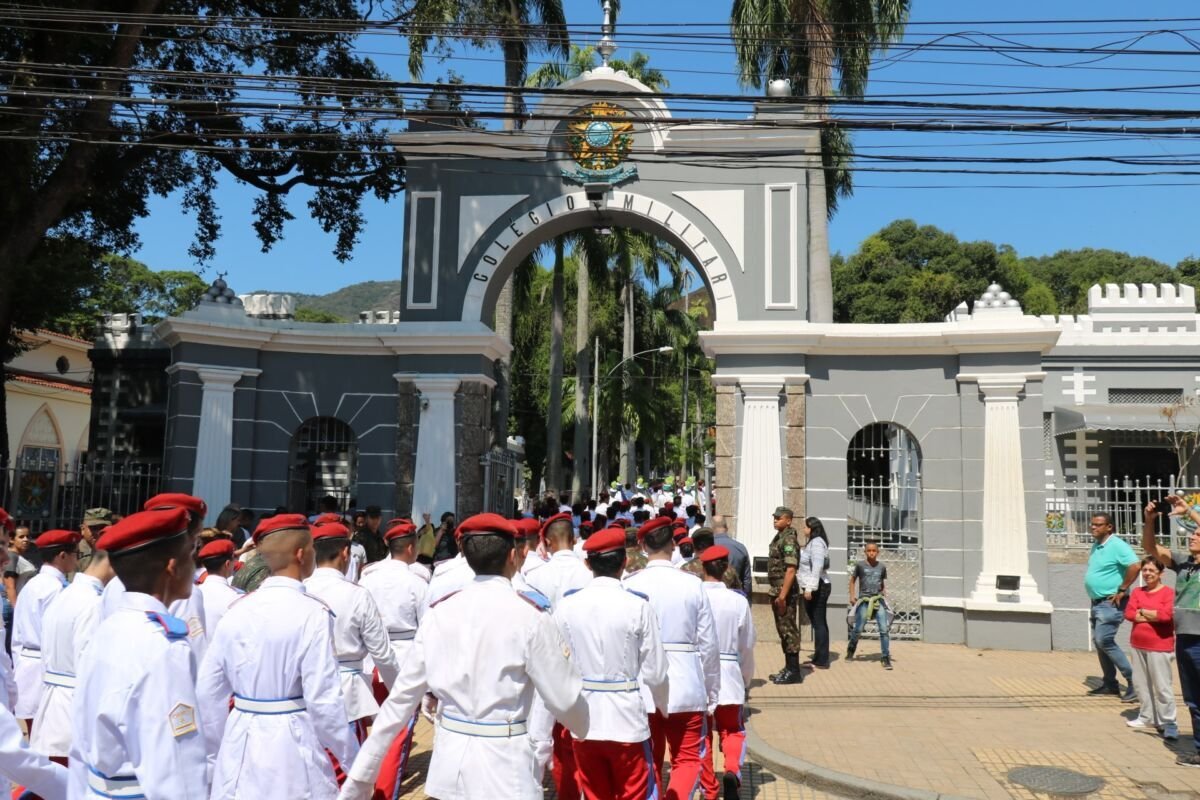 Ministério Público Federal suspende concurso do Colégio Militar com 40 por cento de erros