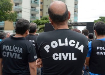 Operação policial mira deputado Val Ceasa por suposta relação com facção criminosa no Rio